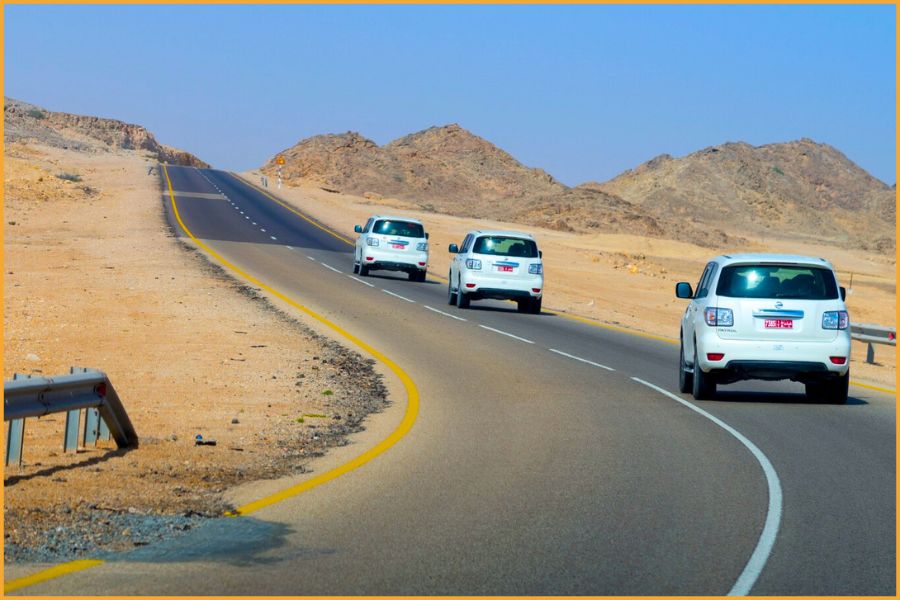 Quiet, well-maintained roads in Oman and the UAE, ideal for safe self-drive holidays.